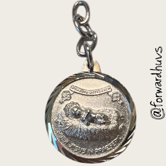 Bundle Sale 3 for $15 | Vintage Silver-Tone Religious Pendant - Picture 3 of 8